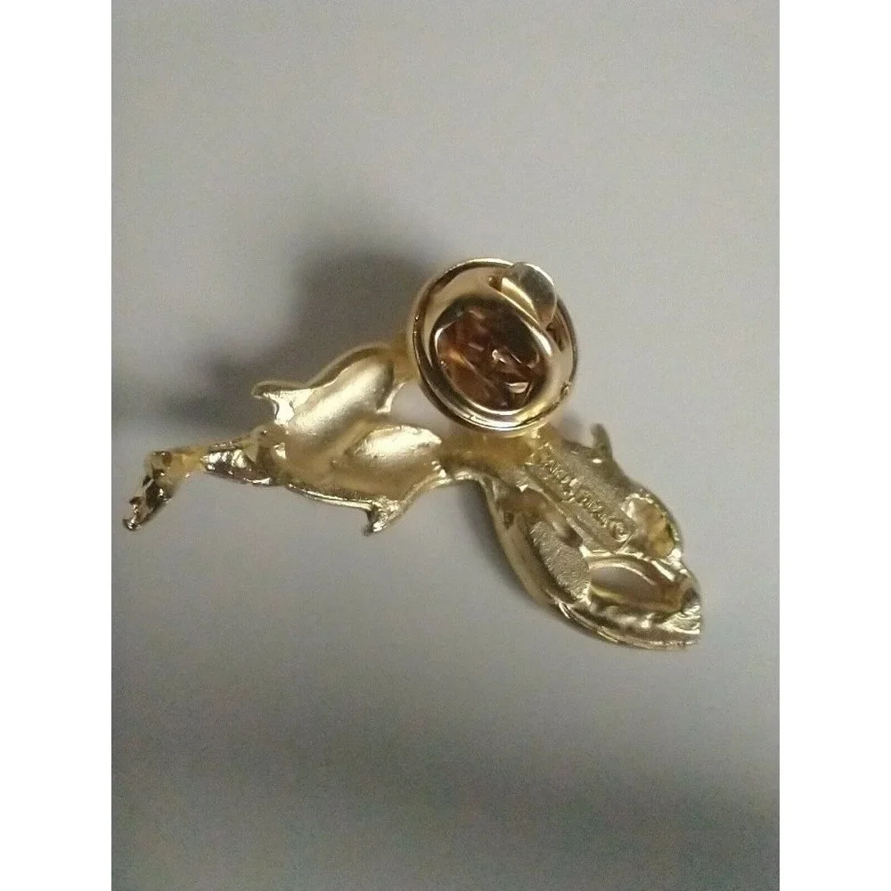 Dolphins BROOCH Gold Tone Pin SIGNED‎